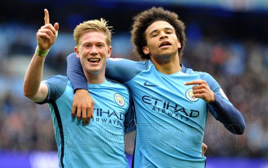 塞内加尔非洲杯大名单：雅克松、马内、海港旧将恩迪亚耶在列（塞内加尔公布非洲杯名单：马内领衔，雅克松与海港旧将恩迪亚耶入选）