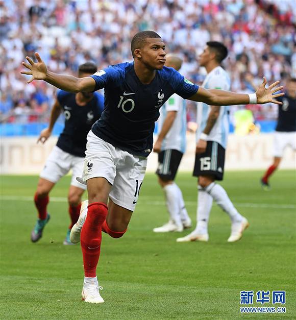 穆雷砍50+且投篮命中率超75%场次，后卫领域仅次于乔丹（单场50+且命中率75%以上的场次，穆雷在后卫中仅逊乔丹）