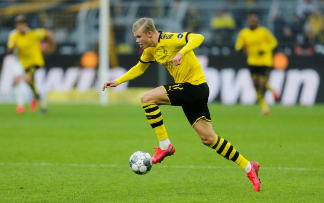 阿斯：德容已经退烧，参加了巴萨周四的训练课（阿斯报道：德容已退烧，周四随巴萨合练）