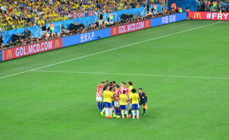 若单一转会窗签下两位转会费上亿欧的球员,利物浦将创历史(若在一个转会窗签下两名身价过亿欧球员,利物浦将创队史纪录)