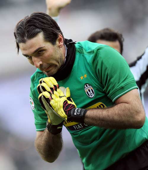 德甲战报：芬德破门，马拉扳平，云达不莱梅1-1科隆