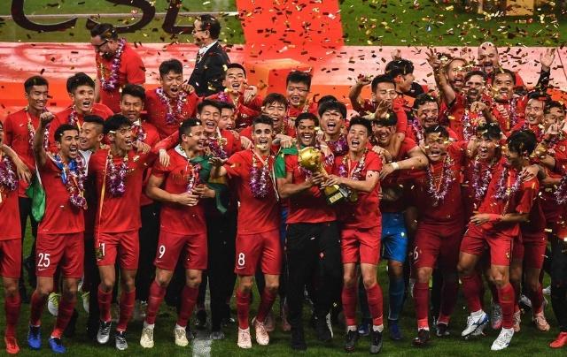 阿尔巴尼亚中场：比赛70分钟内，我们与英格兰的水平不相上下（阿尔巴尼亚中场：前70分钟我们与英格兰势均力敌）