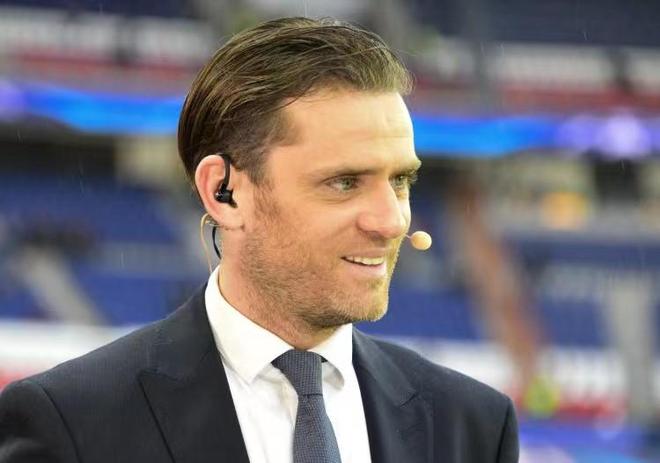 雷迪克谈社交媒体时代教练挑战与回合价值差异（雷迪克解析社媒时代的教练困境与回合价值分歧）