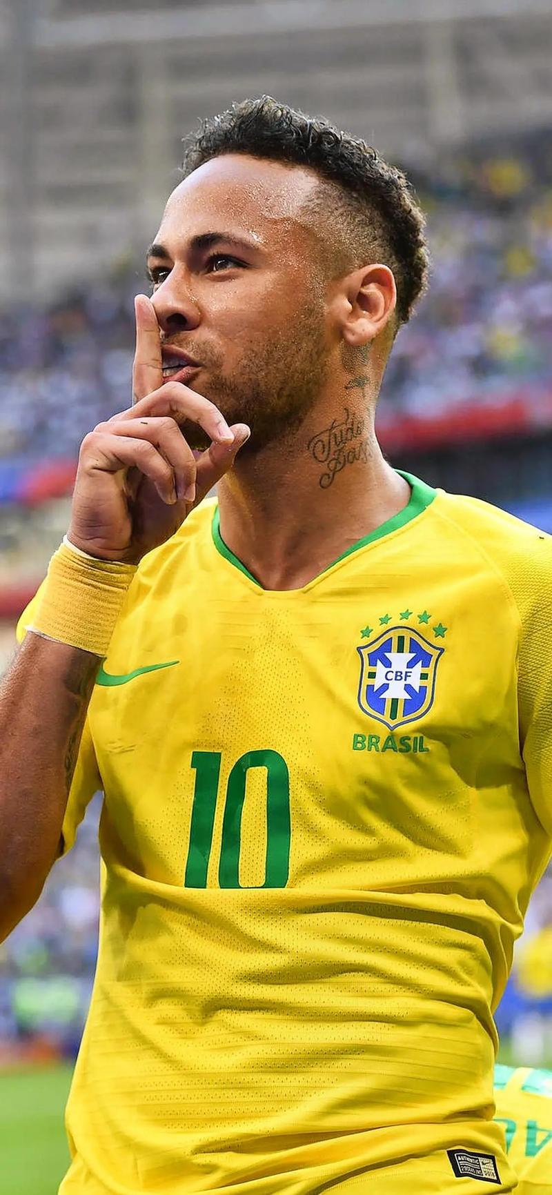 石川佳纯恨嫁宣言：很想三年内结婚 喜欢打高尔夫最近在学中国烹饪（石川佳纯谈近况：希望三年内结婚，热爱高尔夫，正学习中式烹饪）